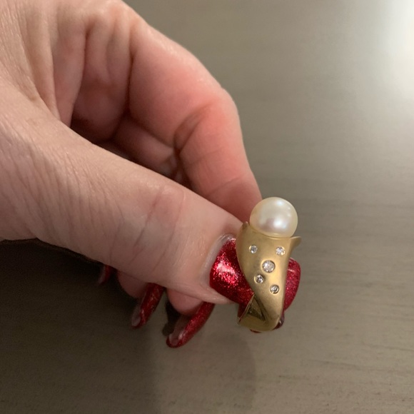 Genuine gold and pearl ring with diamond accents - Picture 4 of 9